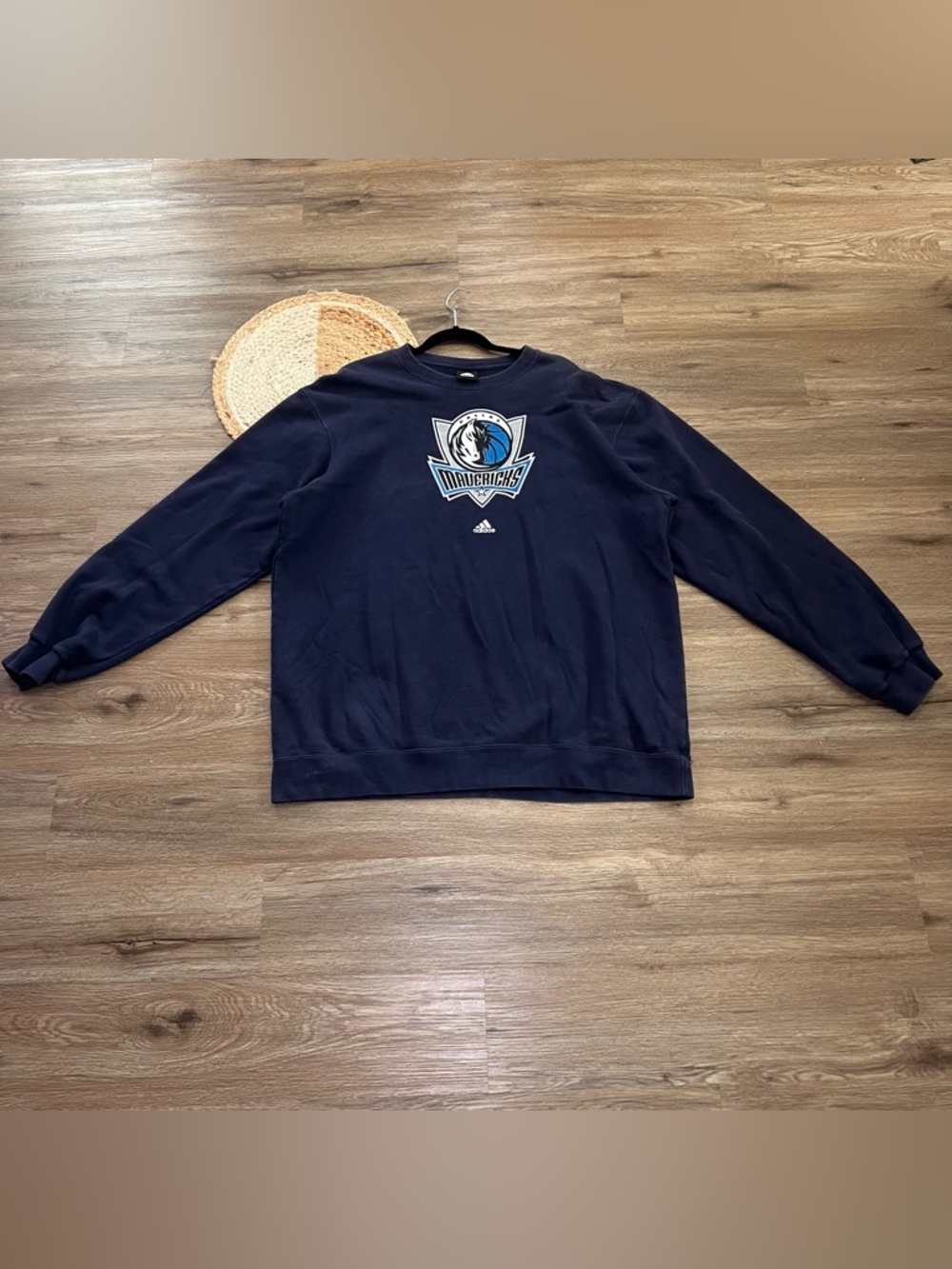 ADIDAS Vtg Dallas Mavericks Crewneck Sweater